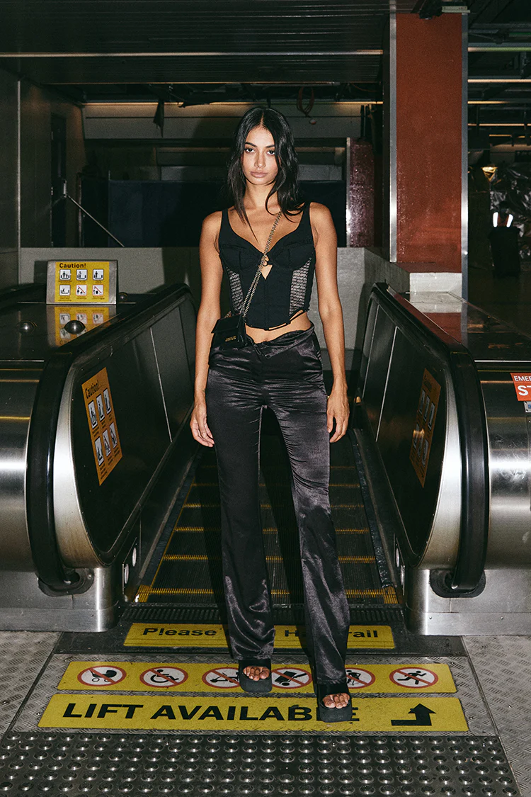 Ebony Corset in Onyx - Image 6